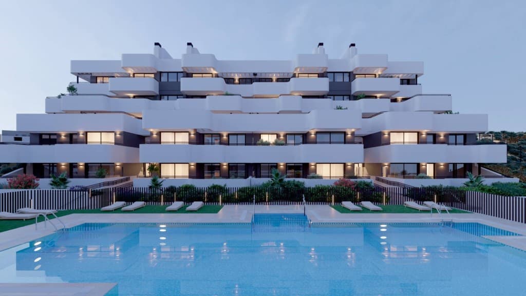 2-bed Apartment in Estepona
