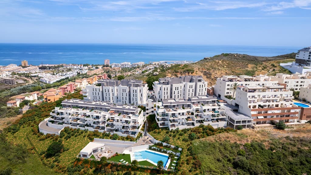 2-bed Apartment in Manilva