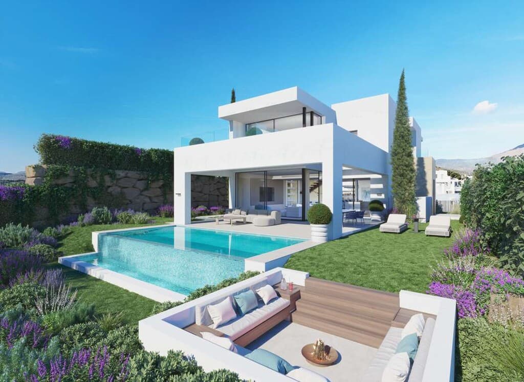3-bed Detached Villa in Estepona