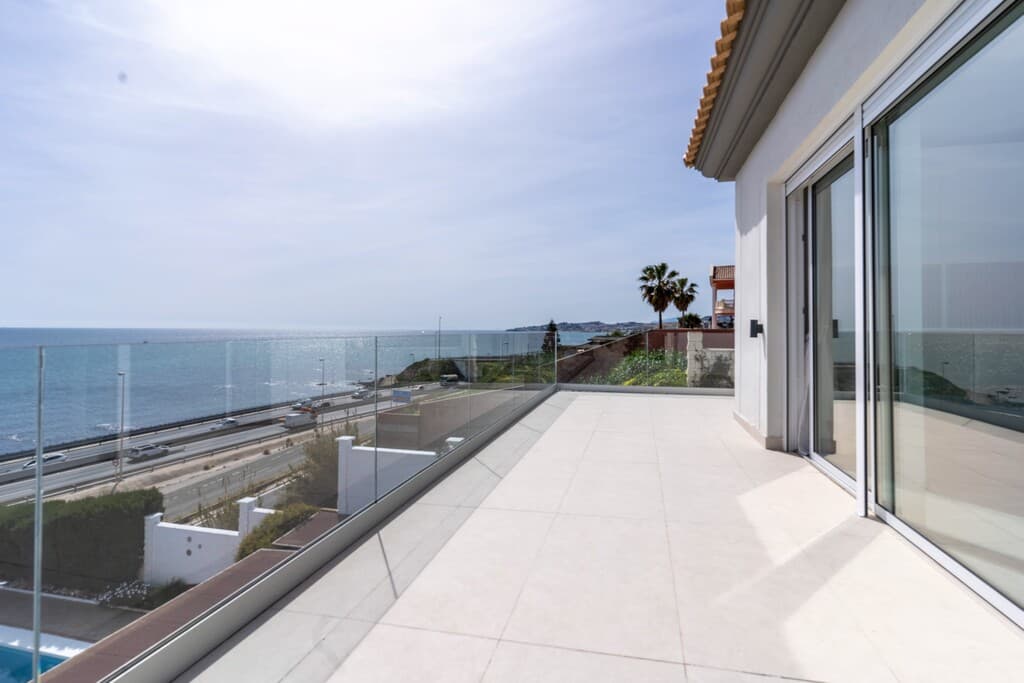 5-bed Villa in Mijas Costa