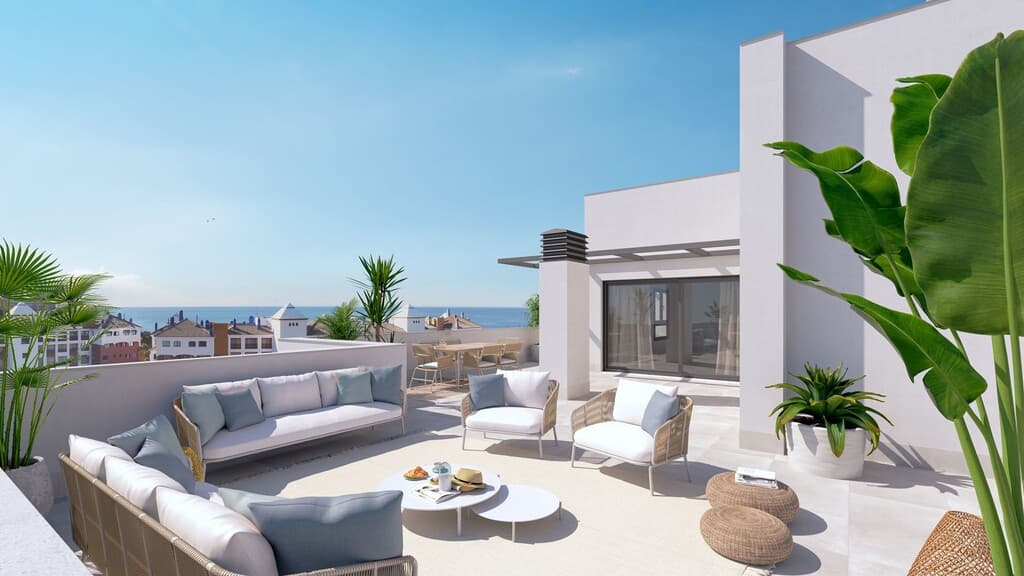 Three-Bed Apartment near the Beach in Almuñecar