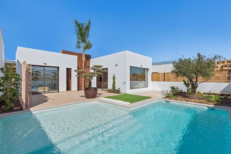 3-bed Villa in Los Alcázares