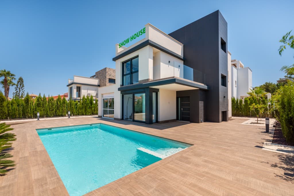 4-bed Villa in La Manga
