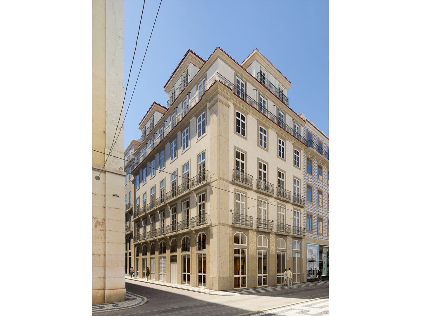 Fully Renovated Store in Central Lisbon Development