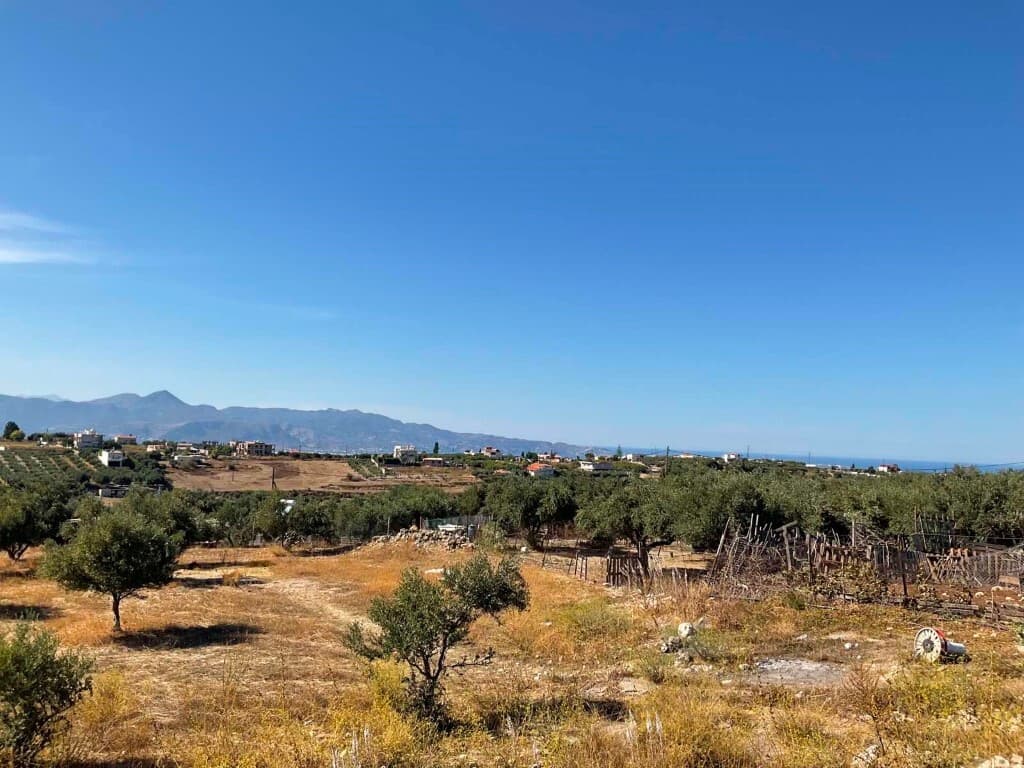 For Sale Land 2300 m² in Crete