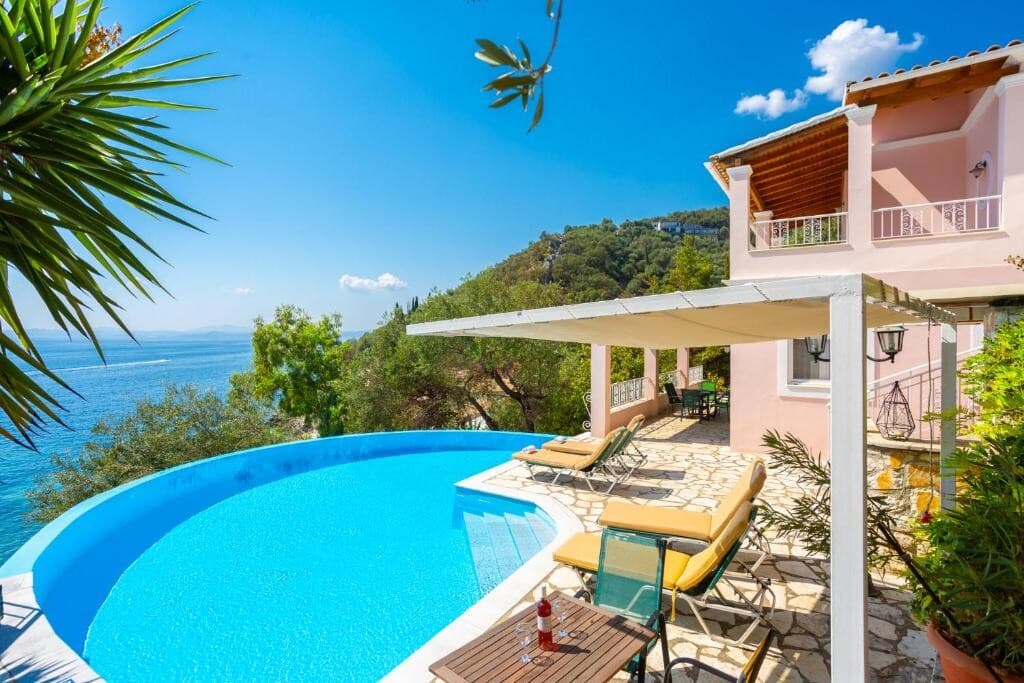 For Sale Villa 150 m² in Corfu