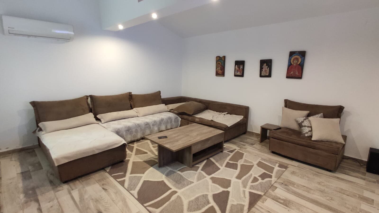 For Sale Detached house 156 m² on the Olympic Coast