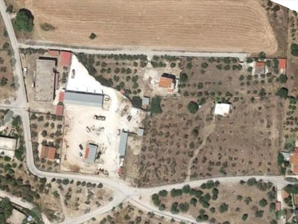 For Sale Land 4475 m² in Loutraki