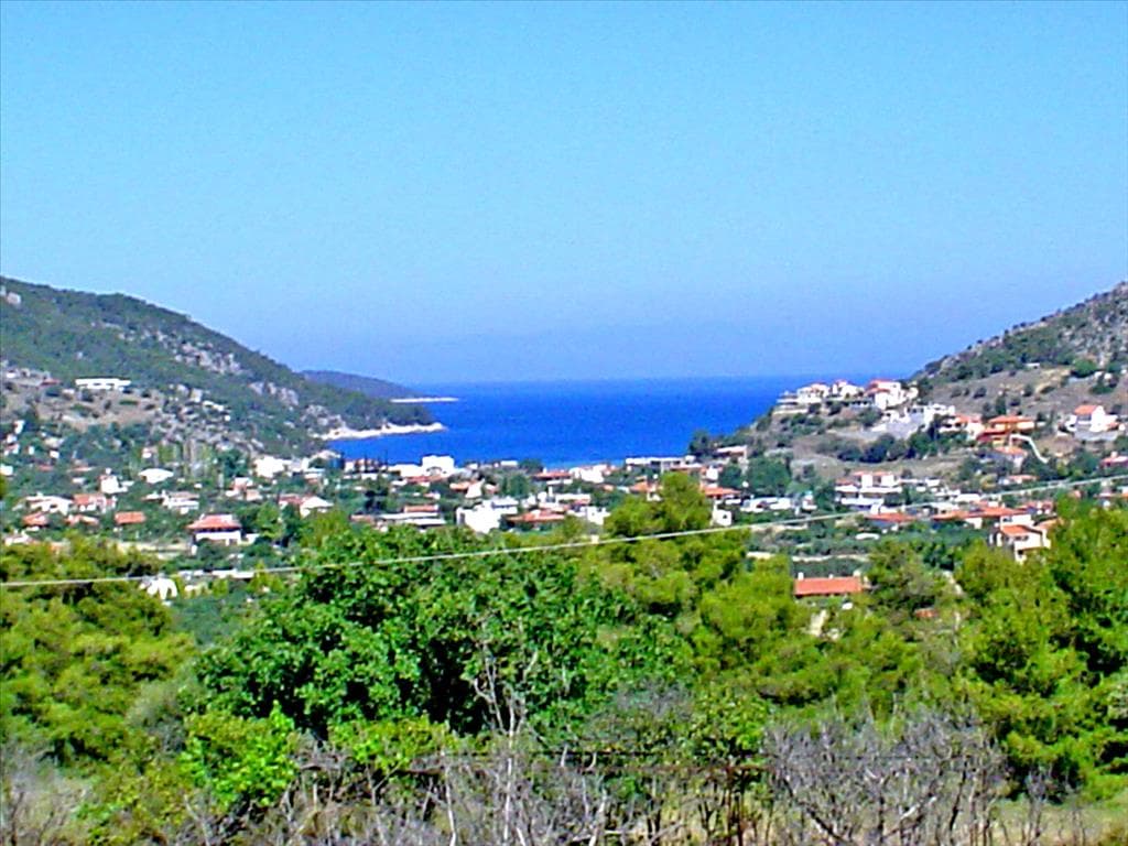 For Sale Land 16200 m² in Loutraki