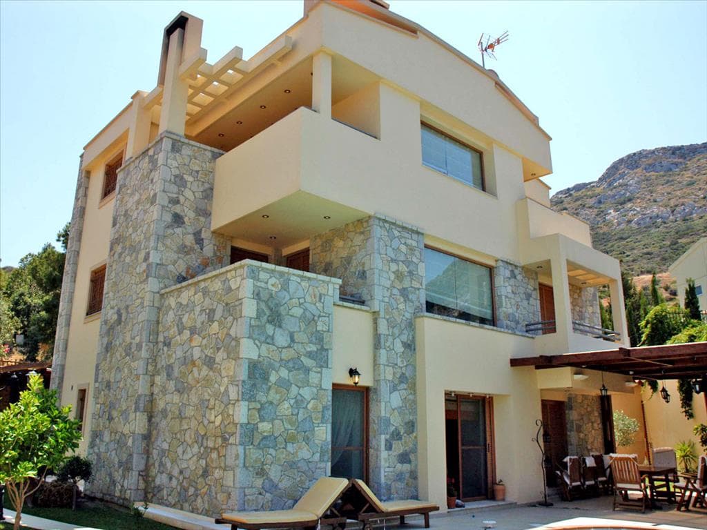 For Sale Villa 450 m² in Attica