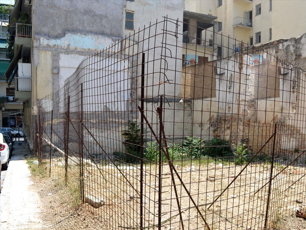 For Sale Land 172 m² in Athens