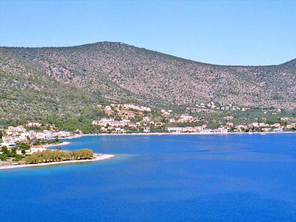 For Sale Land 2000 m² in Eastern Peloponnese