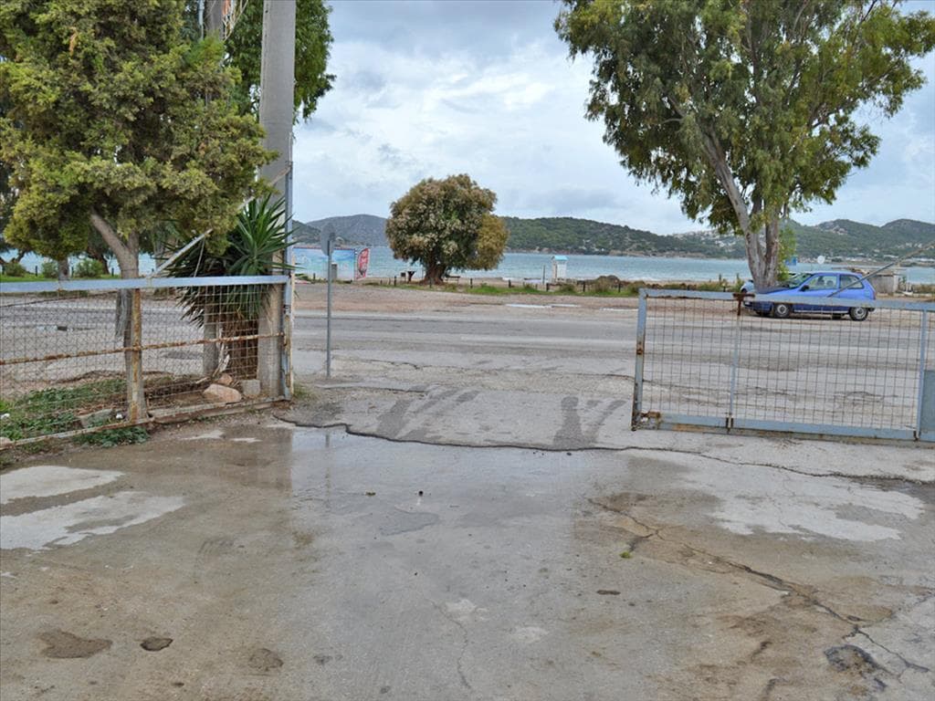 For Sale Land 1800 m² in Attica