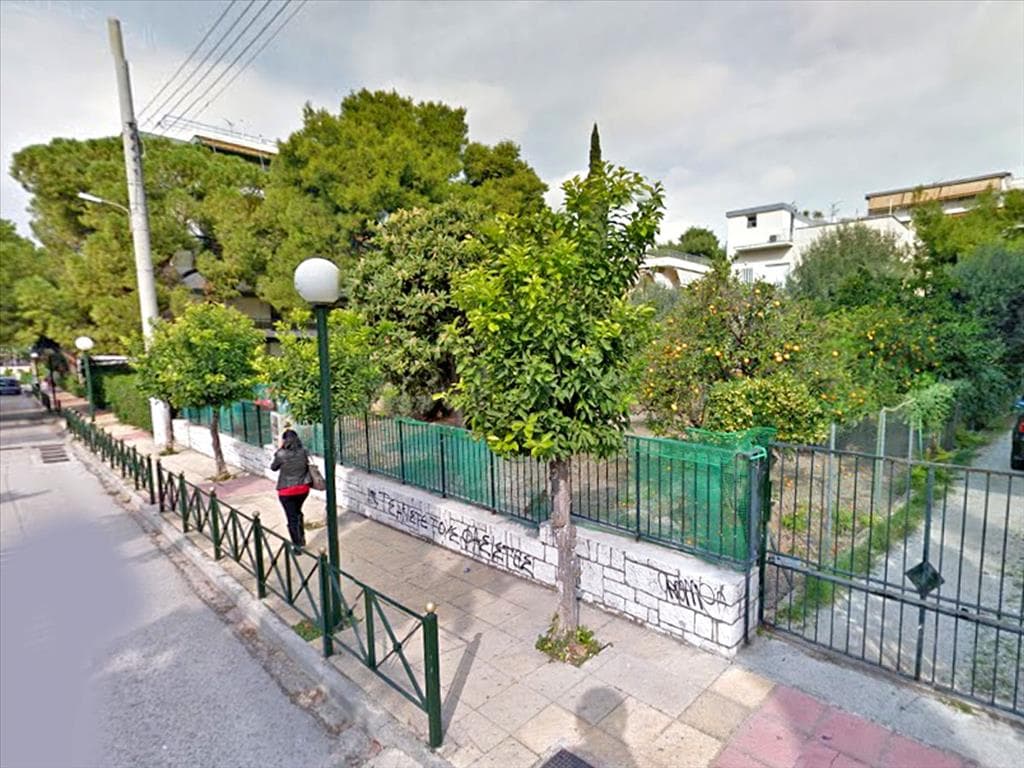 For Sale Land 950 m² in Athens