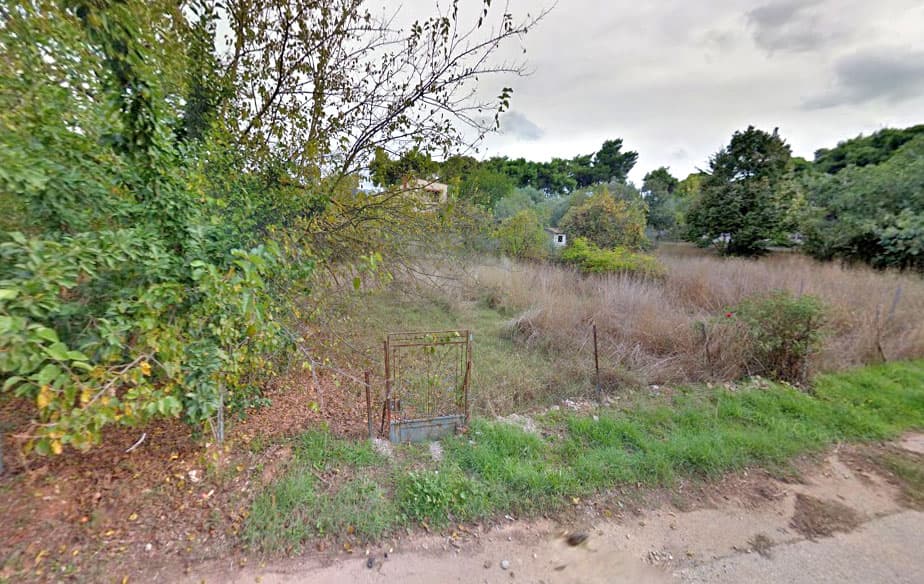 For Sale Land 710 m² in Athens