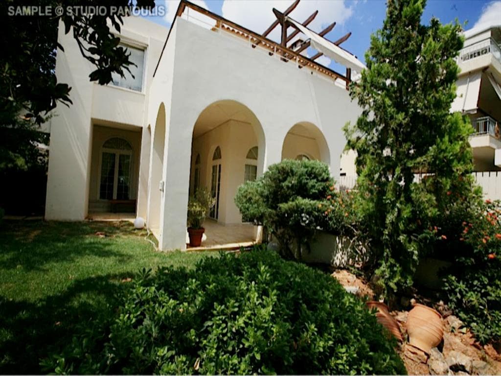 For Sale Detached house 700 m² in Attica