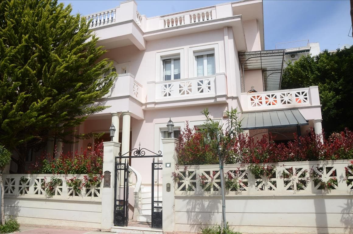 For Sale Detached house 470 m² in Loutraki