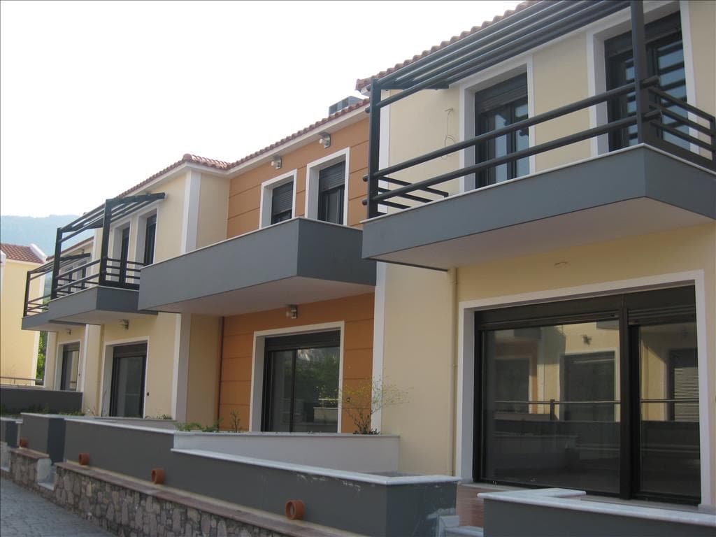 For Sale Maisonette 136 m² on Islands