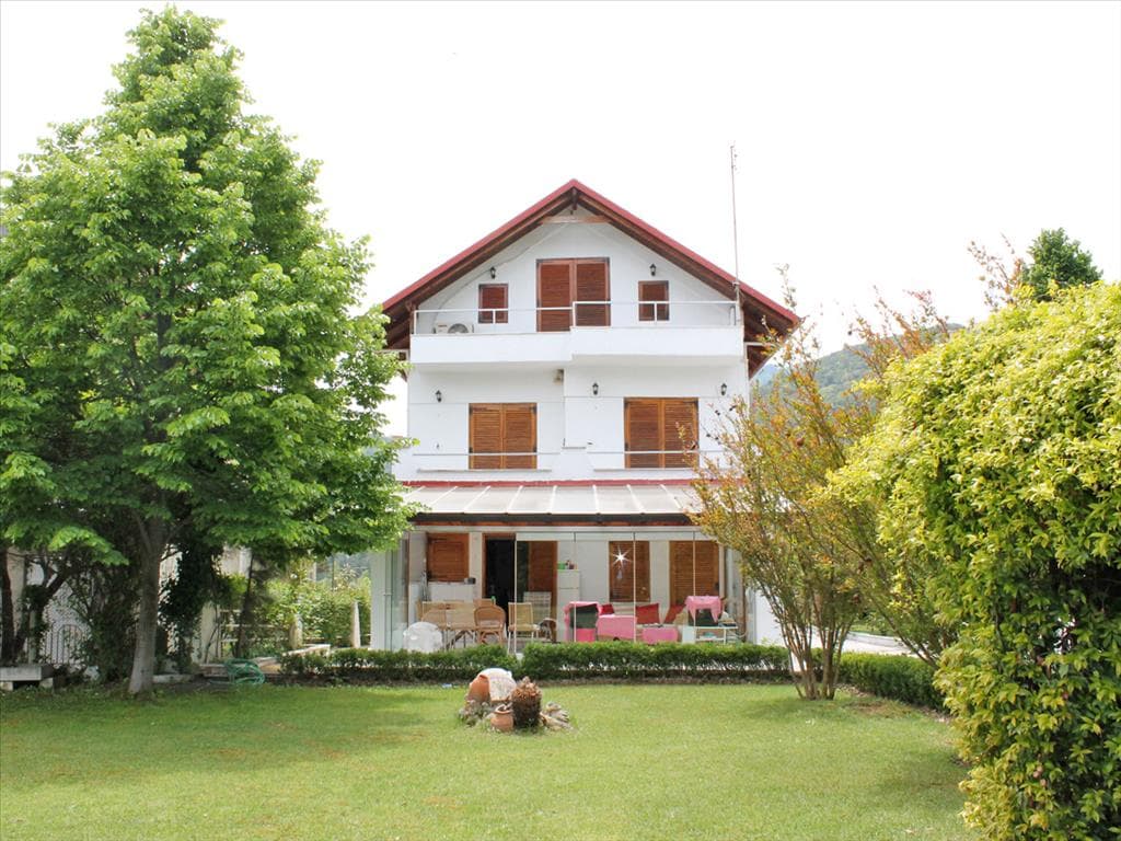 For Sale Detached house 340 m² on the Olympic Coast