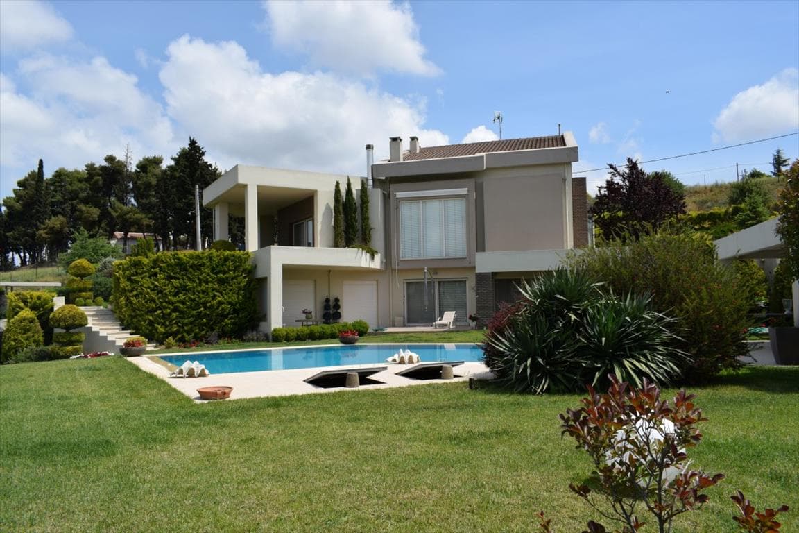 For Sale Villa 450 m² in the suburbs of Thessaloniki