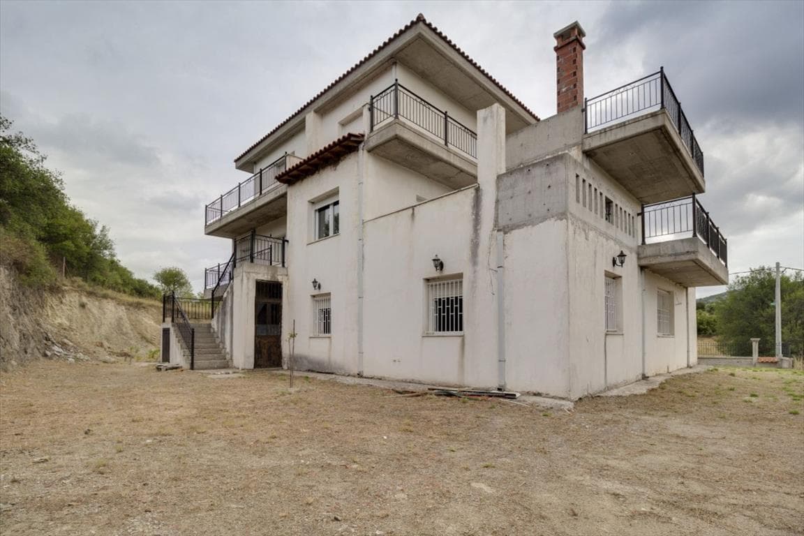 For Sale Detached house 385 m² in Thessaloniki