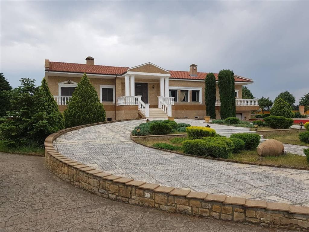 For Sale Detached house 400 m² in the suburbs of Thessaloniki