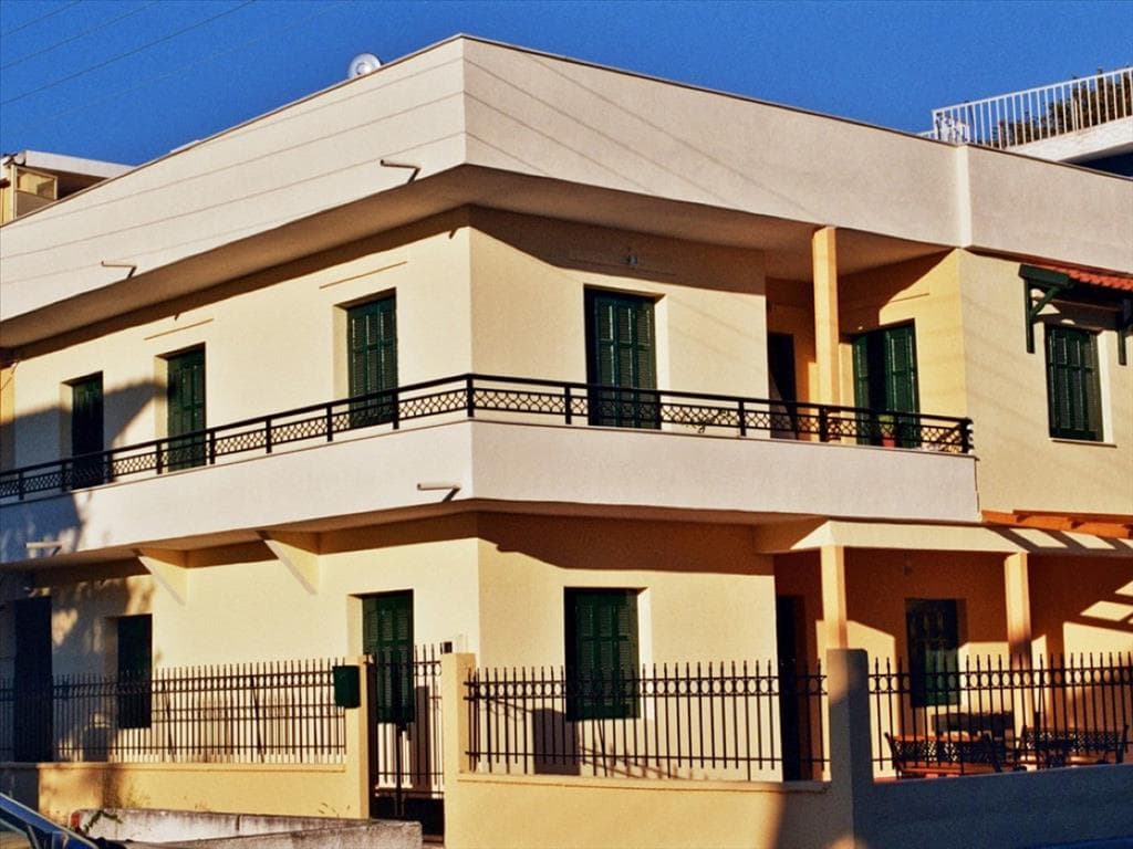 For Sale Detached house 360 m² on the Olympic Coast