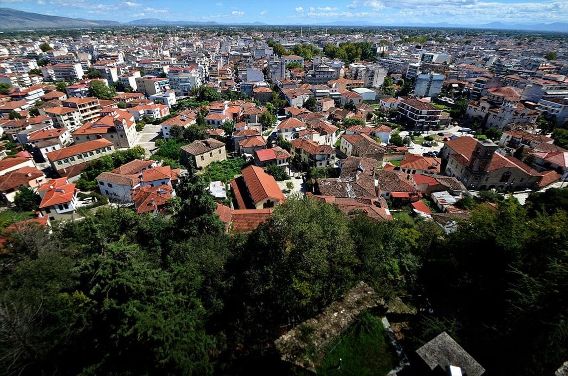 For Sale Land 224 m² in central Greece