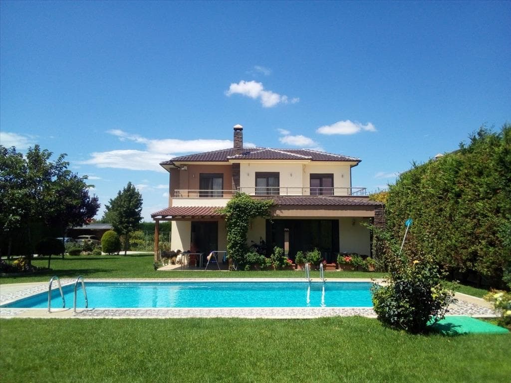 For Sale Villa 240 m² in the suburbs of Thessaloniki