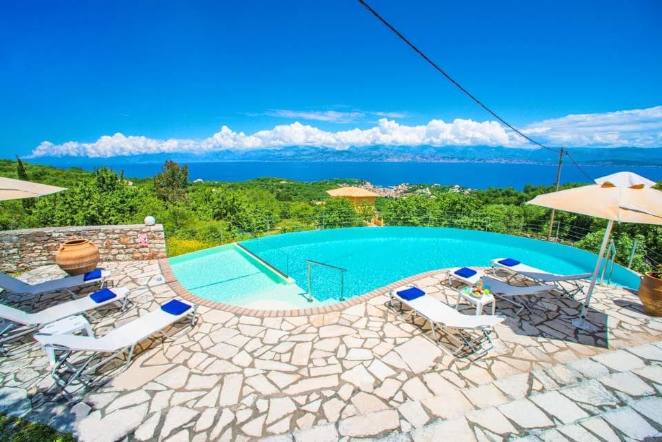 For Sale Villa 240 m² in Corfu