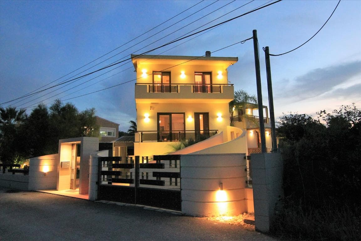 For Sale Villa 343 m² in Corfu