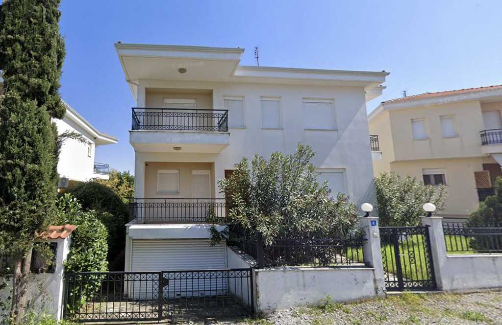 For Sale Detached house 280 m² on the Olympic Coast