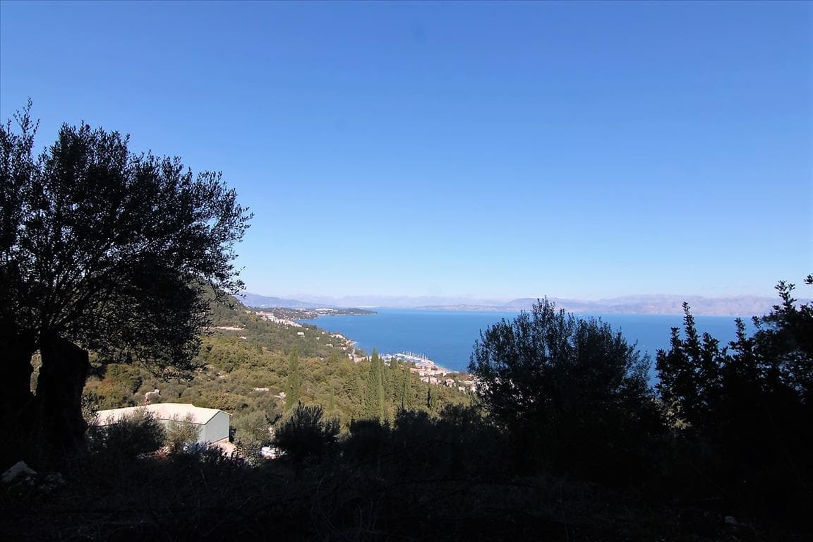 For Sale Land 4000 m² in Corfu