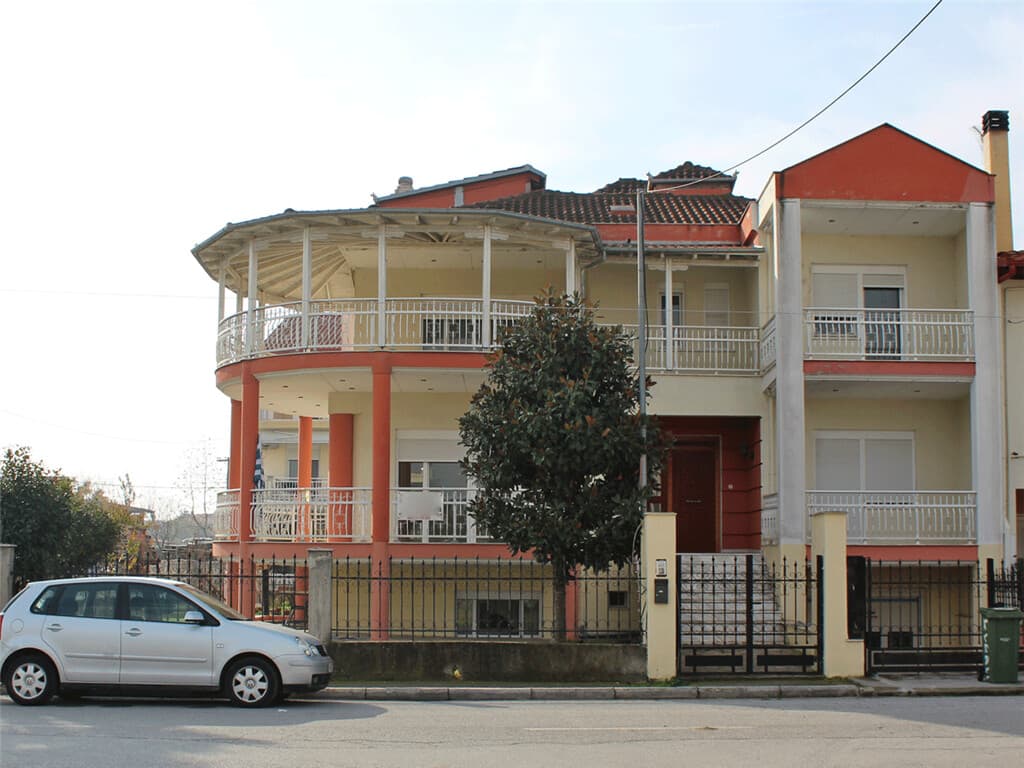 For Sale Detached house 382 m² on the Olympic Coast