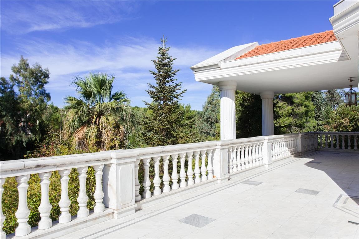 For Sale Villa 1000 m² in Athens