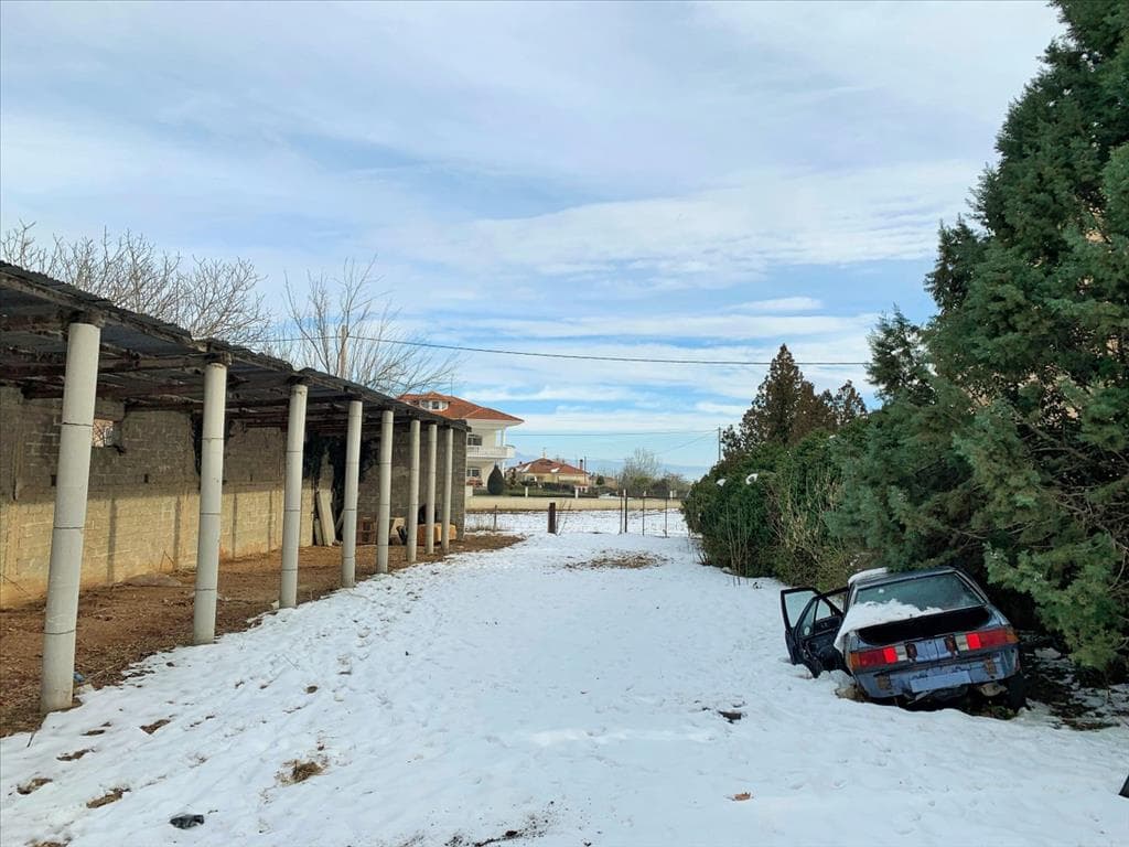 For Sale Land 705 m² in the suburbs of Thessaloniki