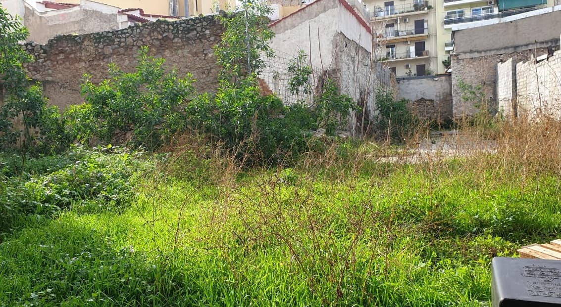 For Sale Land 725 m² in Athens