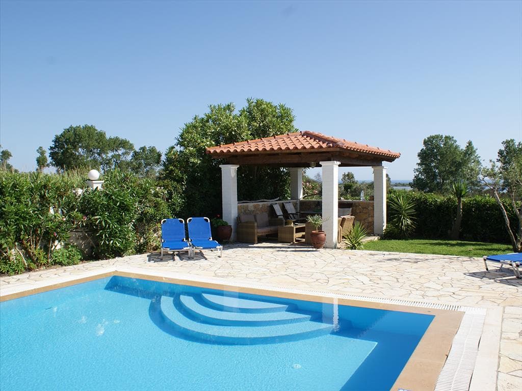 For Sale Villa 250 m² in Corfu
