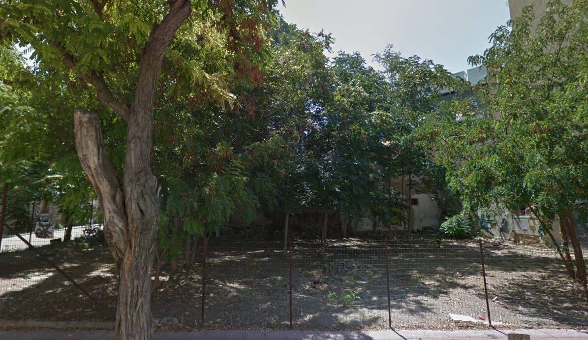 For Sale Land 520 m² in Athens