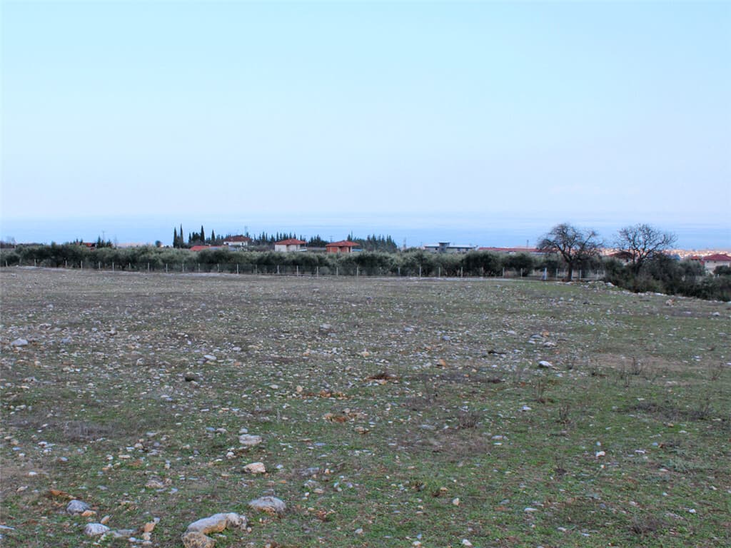 For Sale Land 4000 m² on the Olympic Coast