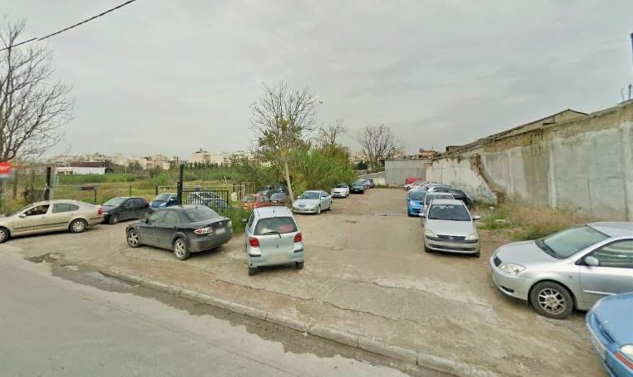 For Sale Land 664 m² in Thessaloniki