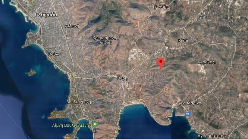 For Sale Land 600 m² in Athens
