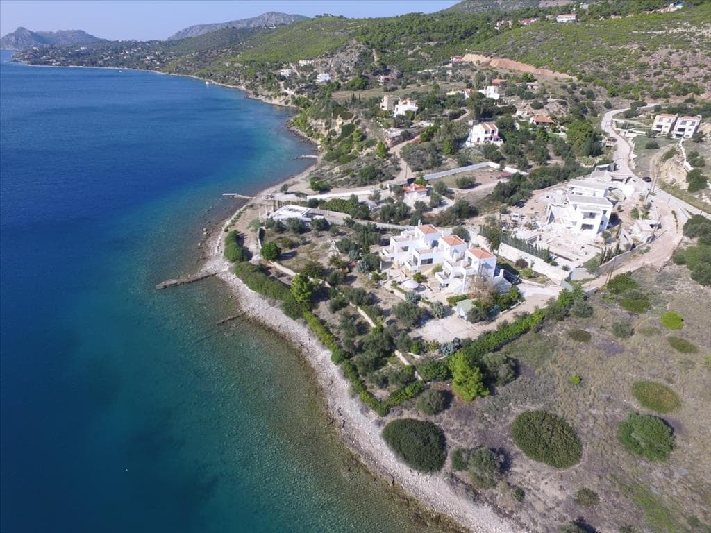 For Sale Villa 500 m² in Loutraki