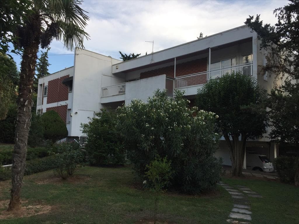 For Sale Flat 650 m² in Thessaloniki