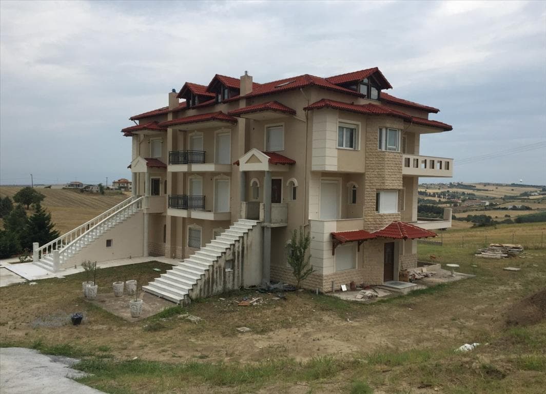 For Sale Detached house 560 m² in the suburbs of Thessaloniki