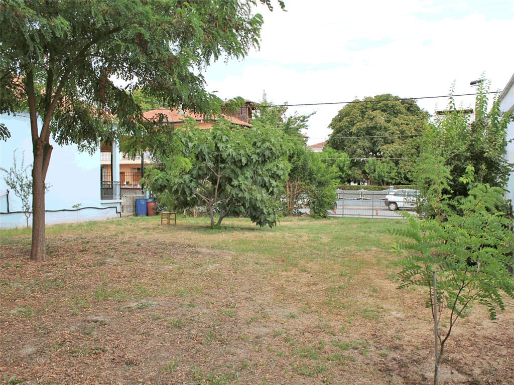 For Sale Land 607 m² on the Olympic Coast