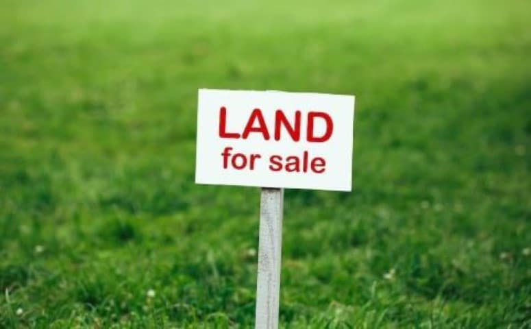 For Sale Land 285 m² in Thessaloniki