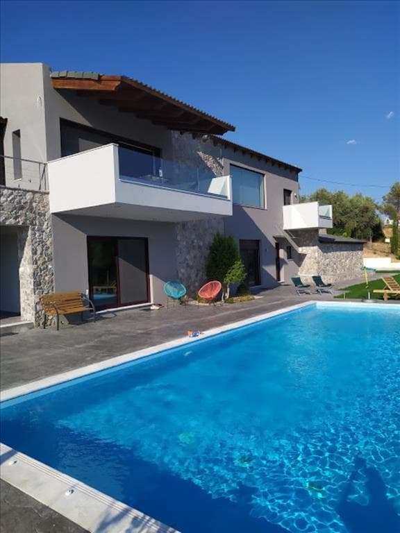 For Sale Villa 300 m² in Attica
