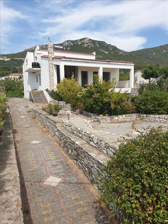 For Sale Villa 266 m² in Kavala suburbs