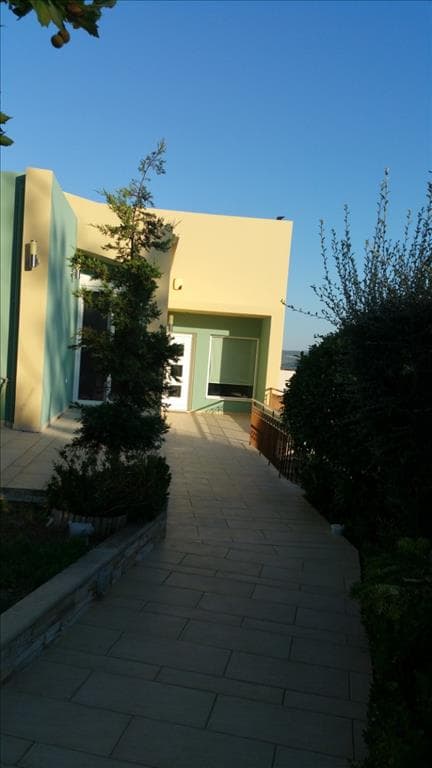 For Sale Villa 380 m² in central Greece